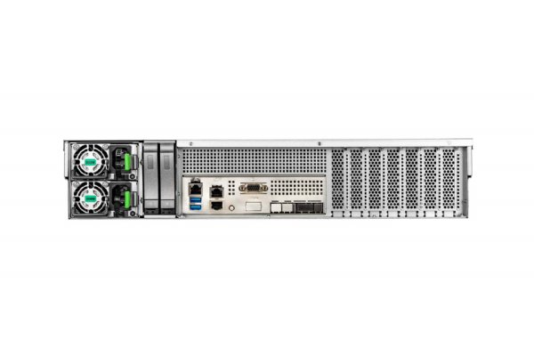 In-Win IW-RS216-CR800.OL- 2U 16 Drive Server Chassis CRPS, 7 LP Expansion, Hybrid Oculink x 8 Backplane