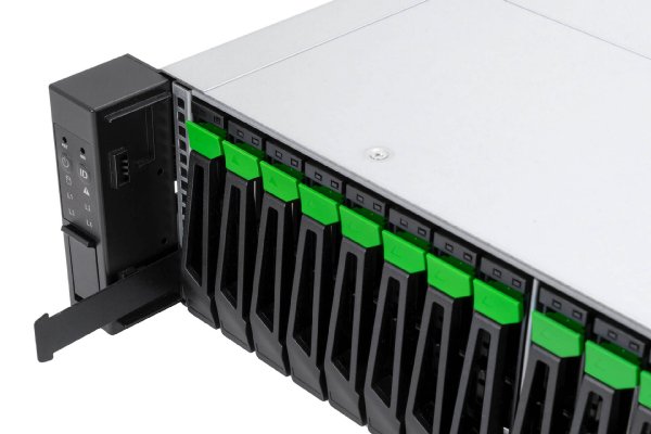 In-Win IW-RS224-098-CR2K.- 2U 24 Drive Server Chassis CRPS 1200W Power Supply 