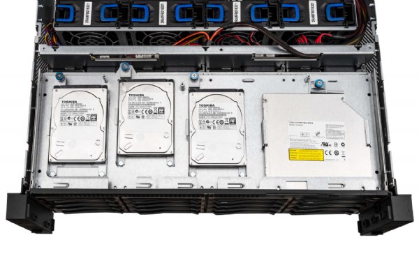 In-Win IW-RS316-07-CR1K2.OLE- 3U 16 Drive Server Chassis CPRS 1200W Power Supply with OCULINK x 8 Backplane and SAS3 Expander