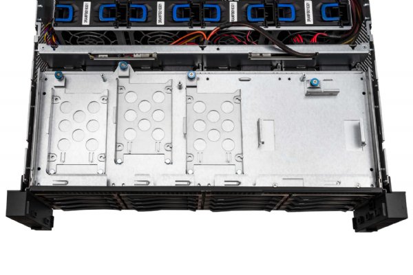 In-Win IW-RS316-07-CR800.OLE- 3U 16 Drive Server Chassis CPRS 800W Power Supply with OCULINK x 8 Backplane and SAS3 Expander