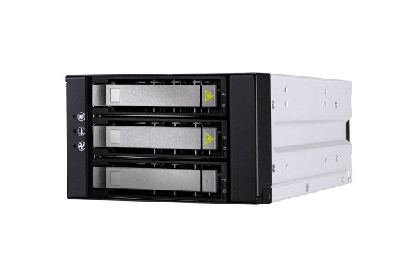 In Win SK23-07 6G Backplane 3.5" Hot-Swap HDD x 3 convert to 5.25" Drive bay x 2