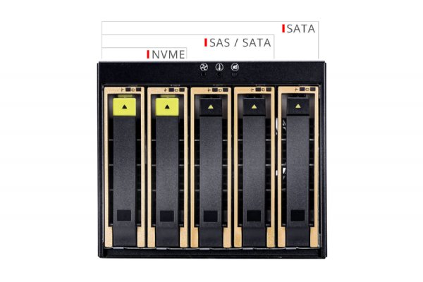 In Win SK35-07 OCcuLink Storage Drive Cage